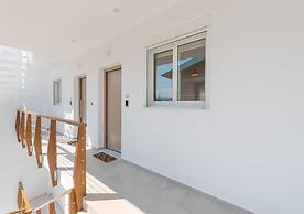 Costa Vasia Suites & Apartments