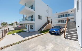 Costa Vasia Suites & Apartments