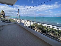 Costa Vasia Suites & Apartments