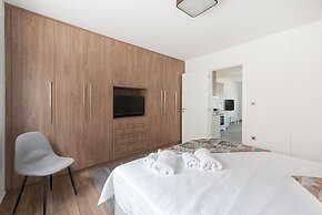 Costa Vasia Suites & Apartments