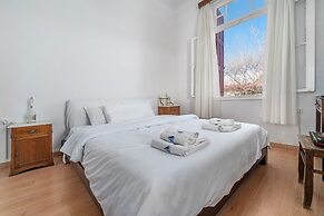 Costa Vasia Suites & Apartments