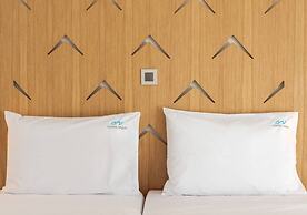 Costa Vasia Suites & Apartments