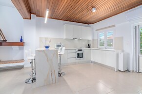 Costa Vasia Suites & Apartments