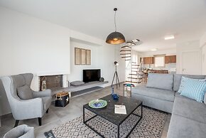 Costa Vasia Suites & Apartments