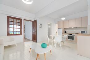 Costa Vasia Suites & Apartments