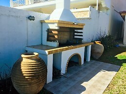 Costa Vasia Suites & Apartments