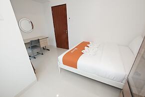 Apatel Roseville SOHO & Suite