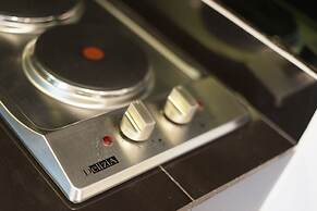 Apatel Roseville SOHO & Suite