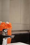 Apatel Roseville SOHO & Suite