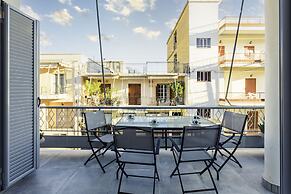 Upscale Modern Escape in the Historic Center