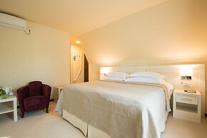 Ioana Hotels