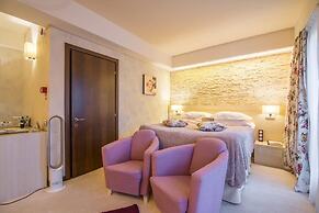 Ioana Hotels