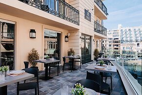 123 MAINSTREET boutique hotel