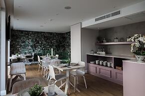 123 MAINSTREET boutique hotel