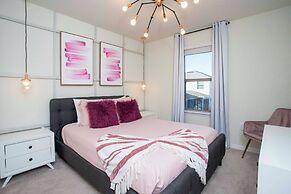 Gorgeous Themed Townhome at Windsor at Westside WW8915