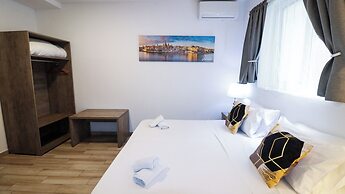 Napoli Suites