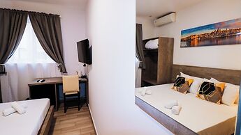 Napoli Suites