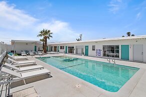 Sagewater Springs - Adult Only