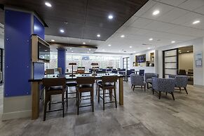 Holiday Inn Express And Suites Staunton by IHG