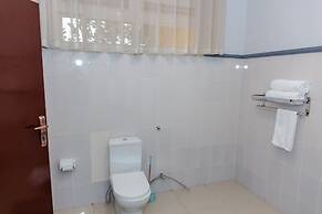 La Villa Cafe & Suites