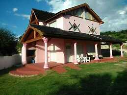 Cabañas & Apart Yki Shamuaika