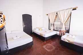 Hotel Familia Casa Blanca