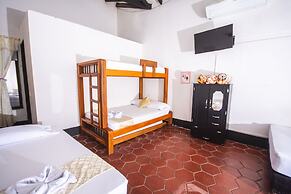 Hotel Familia Casa Blanca