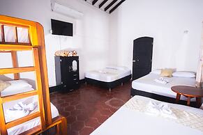 Hotel Familia Casa Blanca