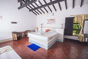 Hotel Familia Casa Blanca