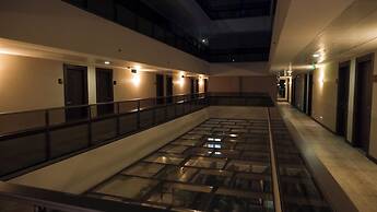 Kanyonvadi Hotel