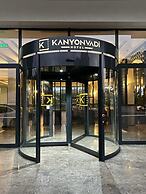 Kanyonvadi Hotel