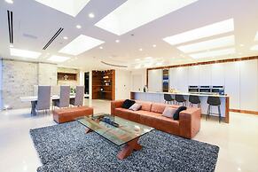 Tower Sea View Luxury 32 Floor Apartment