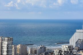 Tower Sea View Luxury 32 Floor Apartment