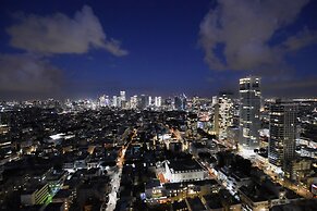 Tower Sea View Luxury 32 Floor Apartment