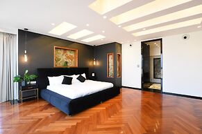 Tower Sea View Luxury 32 Floor Apartment