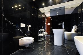 Tower Sea View Luxury 32 Floor Apartment