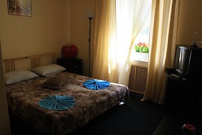 Mini Hotel Avrora - Hostel