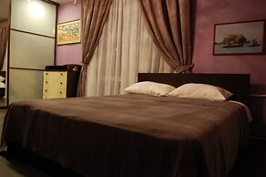 Cozy Flat in the Center of SPb