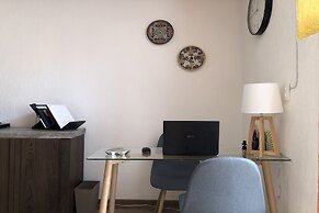 Collection O Frida Suites & Lounge