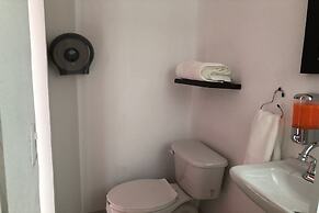 Collection O Frida Suites & Lounge