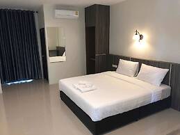 The Hub Suratthani Hotel