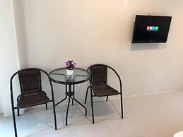 The Hub Suratthani Hotel