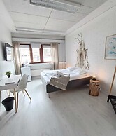 Goiglo Hotel & Hostel