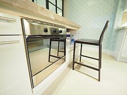 BR4&Zhongxiao Fuxing