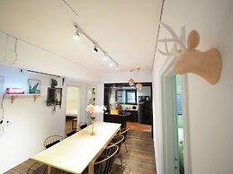 BR4&Zhongxiao Fuxing