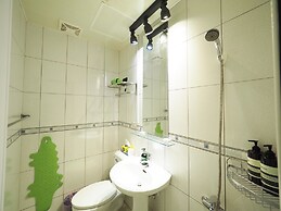 luxury Linguang MRT station