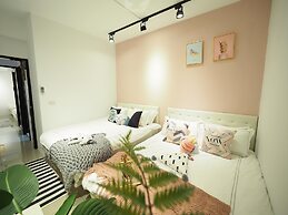 luxury Linguang MRT station