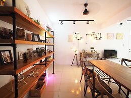 luxury Linguang MRT station