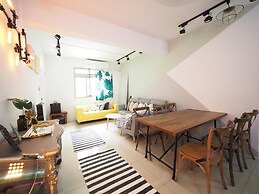 luxury Linguang MRT station