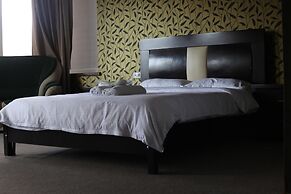 7 Star Hotel